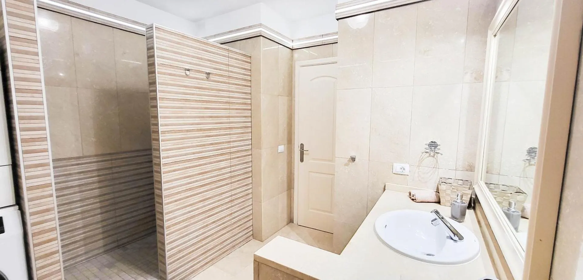 Palms Patio Suites Σαν Μιγκέλ ντε Αμπόνα